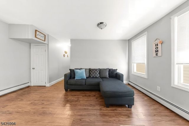 237 Halsted St, East Orange City, NJ 07018