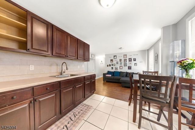 237 Halsted St, East Orange City, NJ 07018