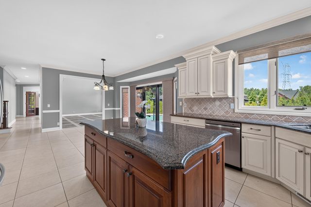 57629 Stonebriar Drive, Washington, MI 48094