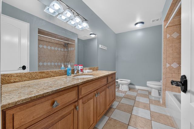 57629 Stonebriar Drive, Washington, MI 48094