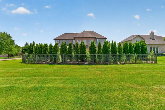 57629 Stonebriar Drive, Washington, MI 48094