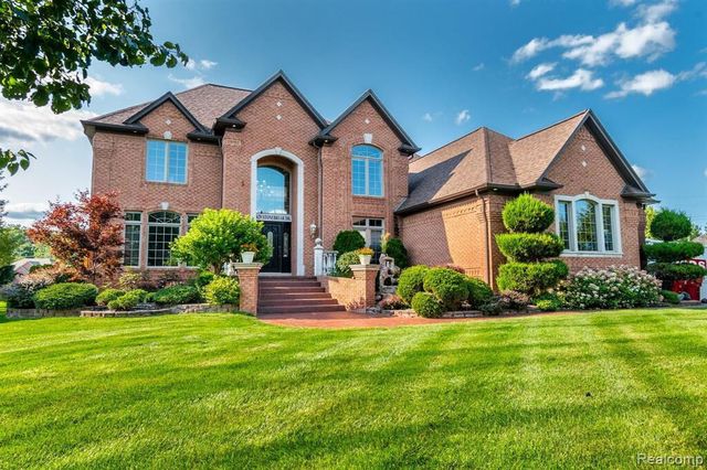 57629 Stonebriar Drive, Washington, MI 48094