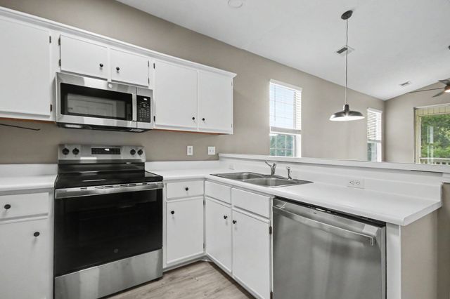 504 River Oaks Dr Apt 57O, Myrtle Beach, SC 29579