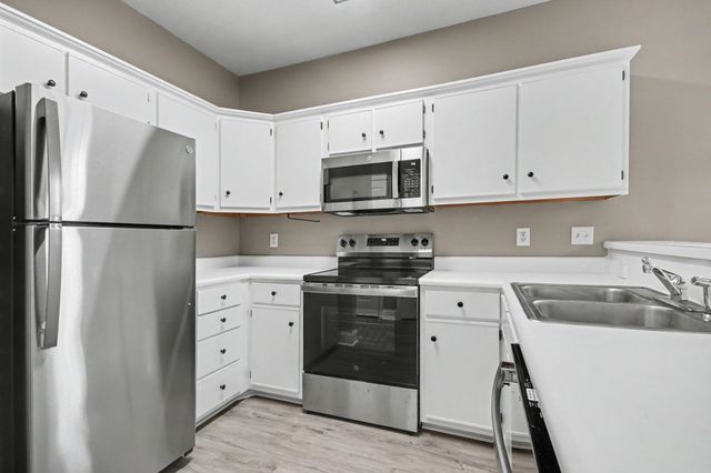 504 River Oaks Dr Apt 57O, Myrtle Beach, SC 29579