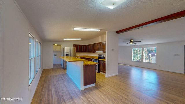 136 Hunters Ridge, Madisonville, TN 37354