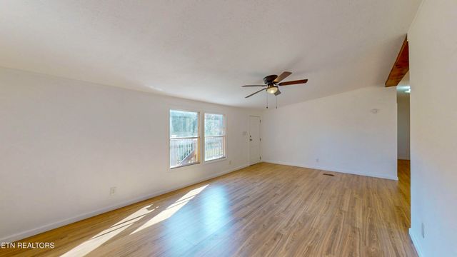 136 Hunters Ridge, Madisonville, TN 37354