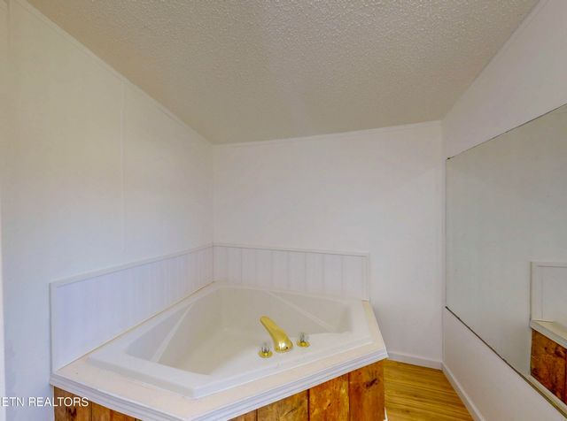 136 Hunters Ridge, Madisonville, TN 37354