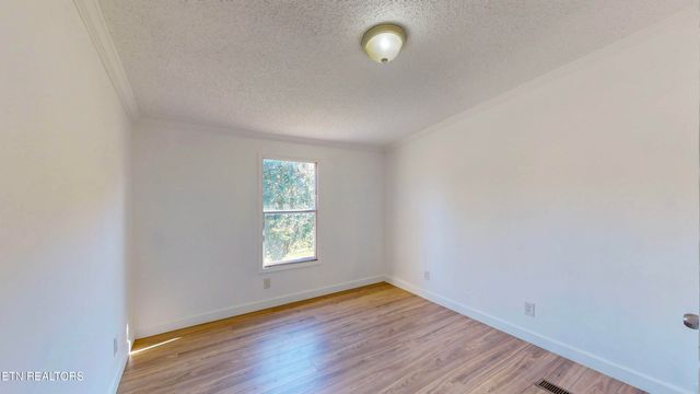 136 Hunters Ridge, Madisonville, TN 37354