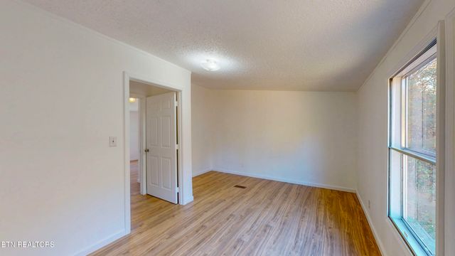 136 Hunters Ridge, Madisonville, TN 37354