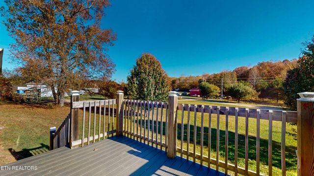 136 Hunters Ridge, Madisonville, TN 37354