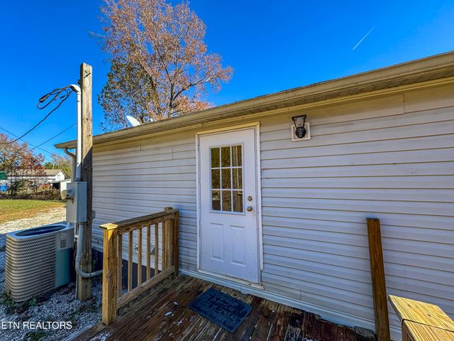 136 Hunters Ridge, Madisonville, TN 37354