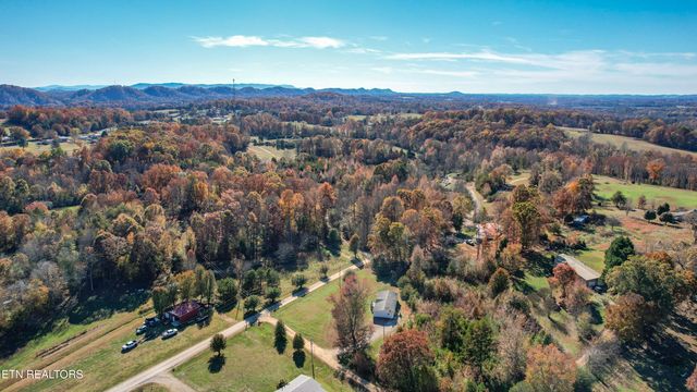 136 Hunters Ridge, Madisonville, TN 37354