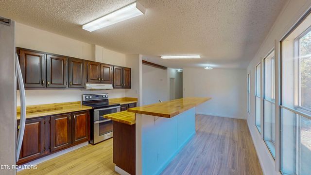 136 Hunters Ridge, Madisonville, TN 37354