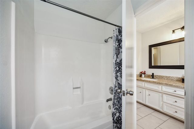 15302 La Mancha Drive, Houston, TX 77083