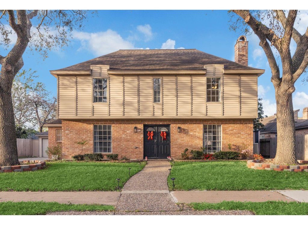 15302 La Mancha Drive, Houston, TX 77083