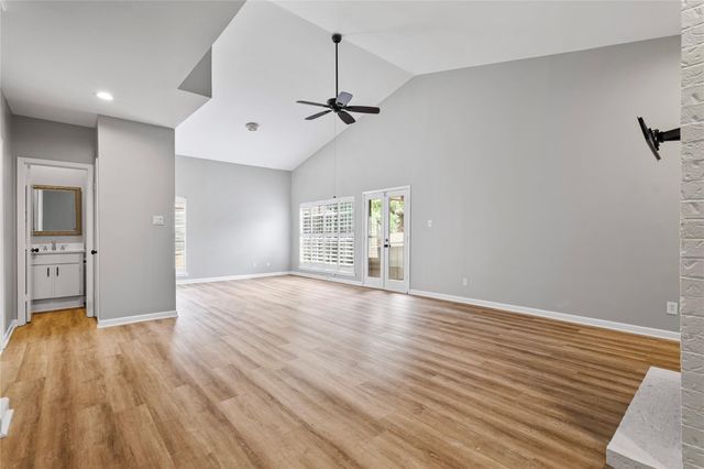 10437 High Hollows Drive 219, Dallas, TX 75230