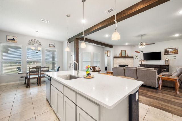 5013 Freestone Drive, Weatherford, TX 76085