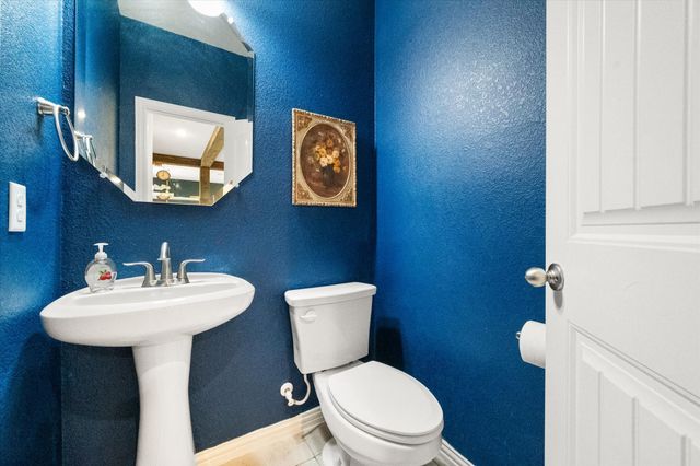 5013 Freestone Drive, Weatherford, TX 76085