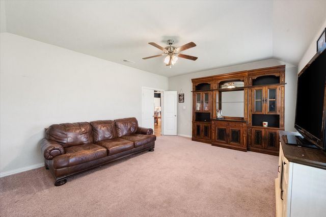 5013 Freestone Drive, Weatherford, TX 76085