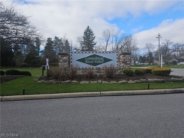 10269 River Run Lane, North Royalton, OH 44133