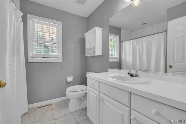 62 Burbank Drive, Orchard Park, NY 14127
