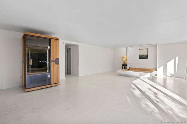 1166 Old Racebrook Road, Woodbridge, CT 06525