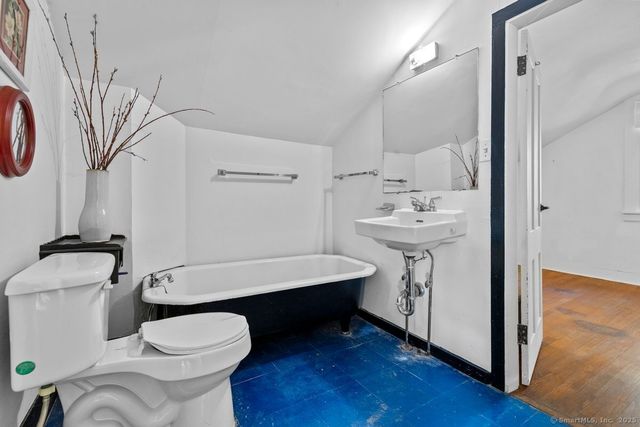 1166 Old Racebrook Road, Woodbridge, CT 06525