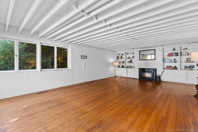 1166 Old Racebrook Road, Woodbridge, CT 06525