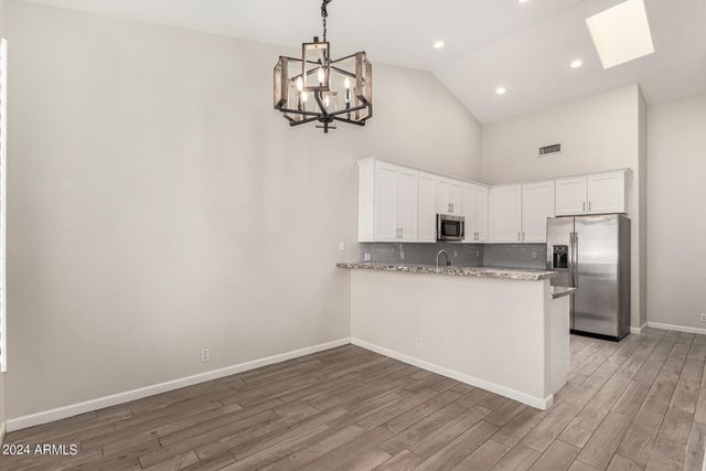 3334 N 42ND Street, Phoenix, AZ 85018