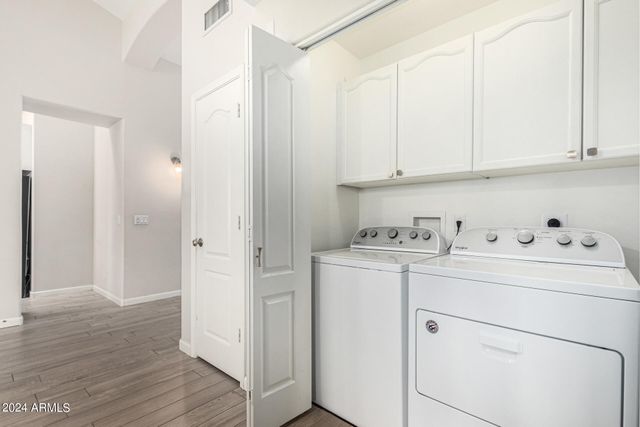 3334 N 42ND Street, Phoenix, AZ 85018