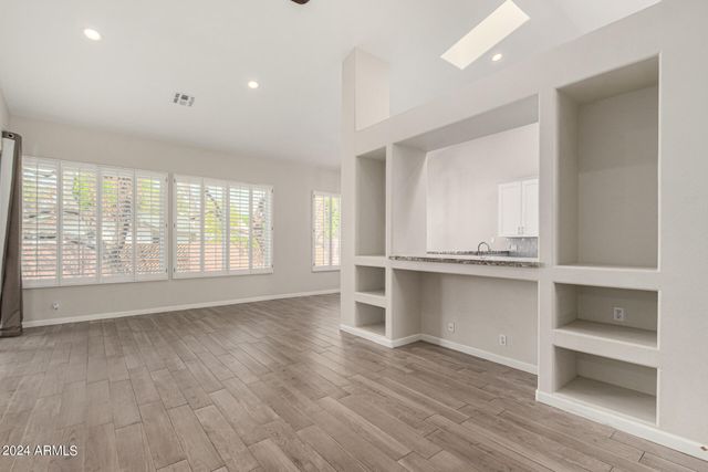 3334 N 42ND Street, Phoenix, AZ 85018