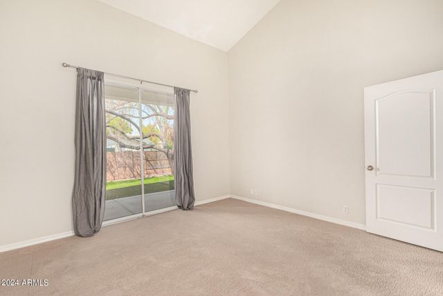 3334 N 42ND Street, Phoenix, AZ 85018