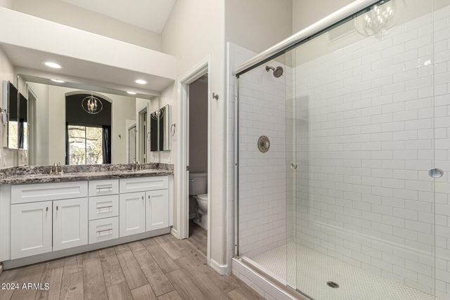 3334 N 42ND Street, Phoenix, AZ 85018