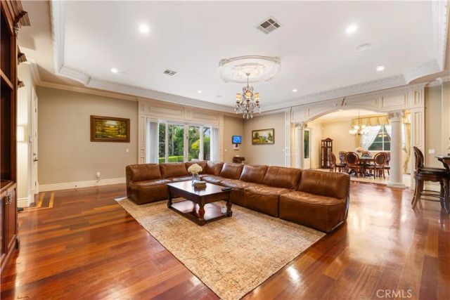 300 W Longden, Arcadia, CA 91007