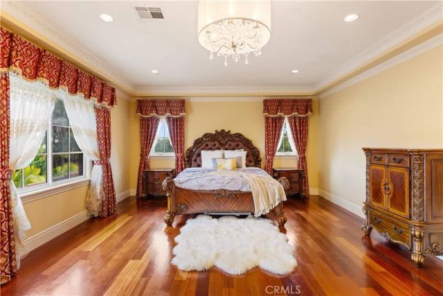300 W Longden, Arcadia, CA 91007