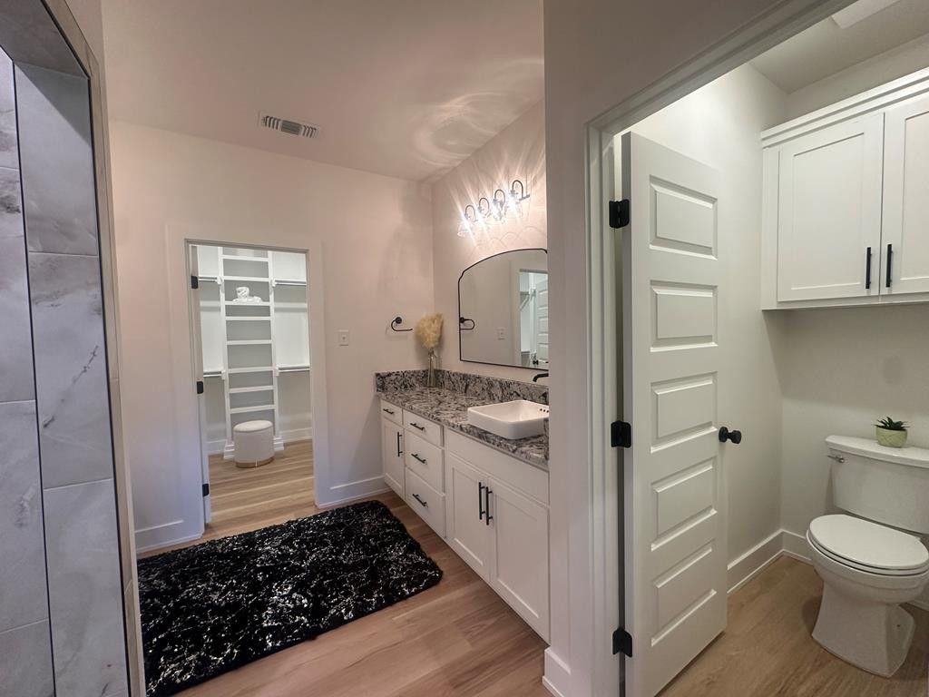 Image 10 of property listing at 3604 Grandview Drive, San Angelo, TX 76904