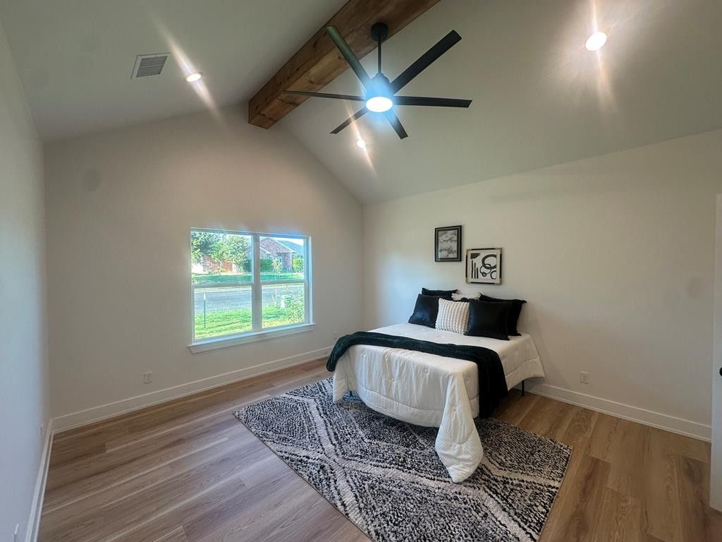 Image 8 of property listing at 3604 Grandview Drive, San Angelo, TX 76904