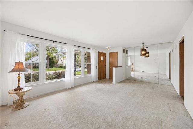 748 N Rohde Avenue, Hillside, IL 60162