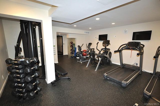 10 Old Mamaroneck Road 2A, White Plains, NY 10605