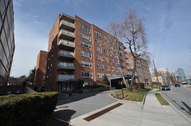 10 Old Mamaroneck Road 2A, White Plains, NY 10605