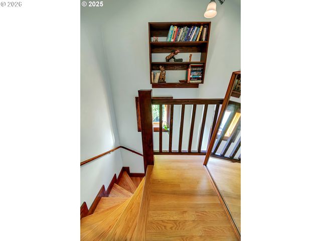 3821 N GANTENBEIN Ave, Portland, OR 97227