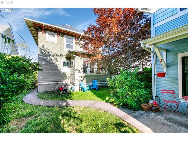 3821 N GANTENBEIN Ave, Portland, OR 97227