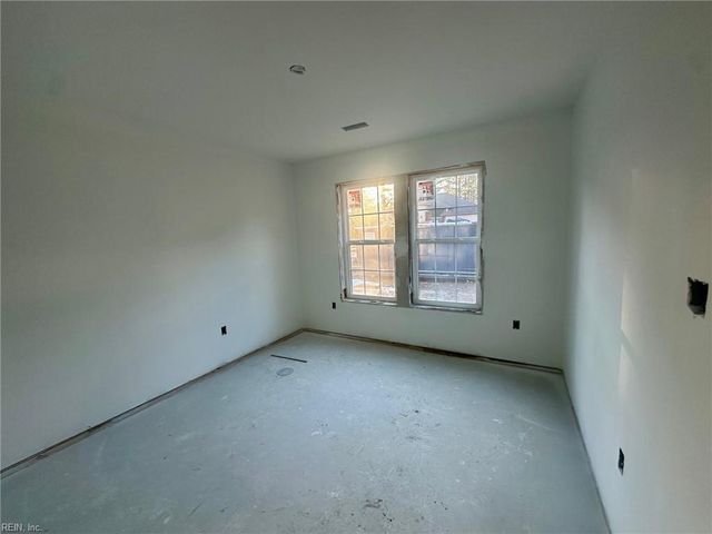 1610 Camellia DR, Elizabeth City, NC 27909