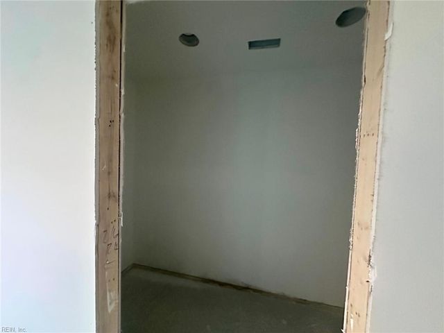 1610 Camellia DR, Elizabeth City, NC 27909