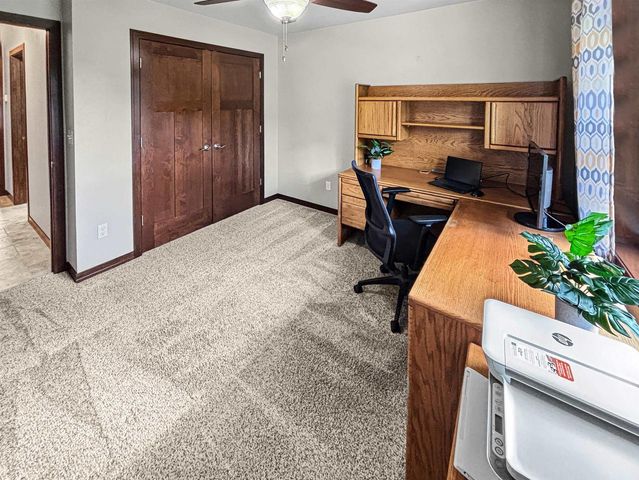 560 SUPERIOR ROAD, Green Bay, WI 54311