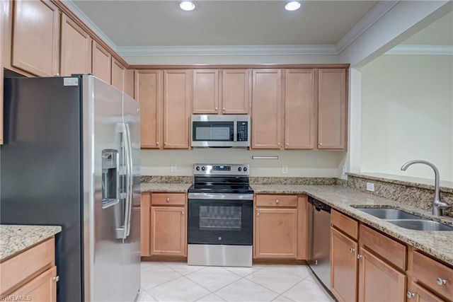 8103 Summerfield ST, Fort Myers, FL 33919