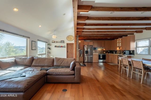 1902 E CORTEZ Street, Phoenix, AZ 85020