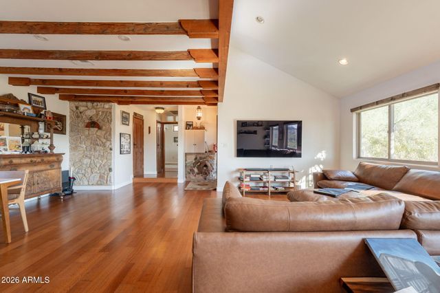 1902 E CORTEZ Street, Phoenix, AZ 85020