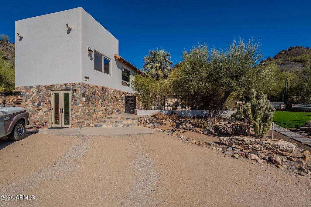 1902 E CORTEZ Street, Phoenix, AZ 85020