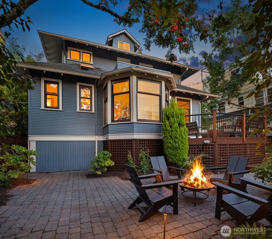 723 12th Avenue E, Seattle, WA 98102
